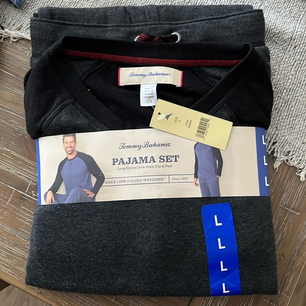Tommy Bahama Pajama set